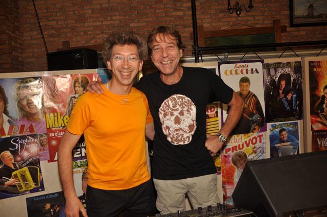 min 2011 09 25 oasis 105